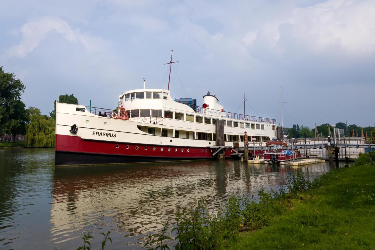 De Logeerboot Dordrecht Bed & Breakfast Bagian luar foto