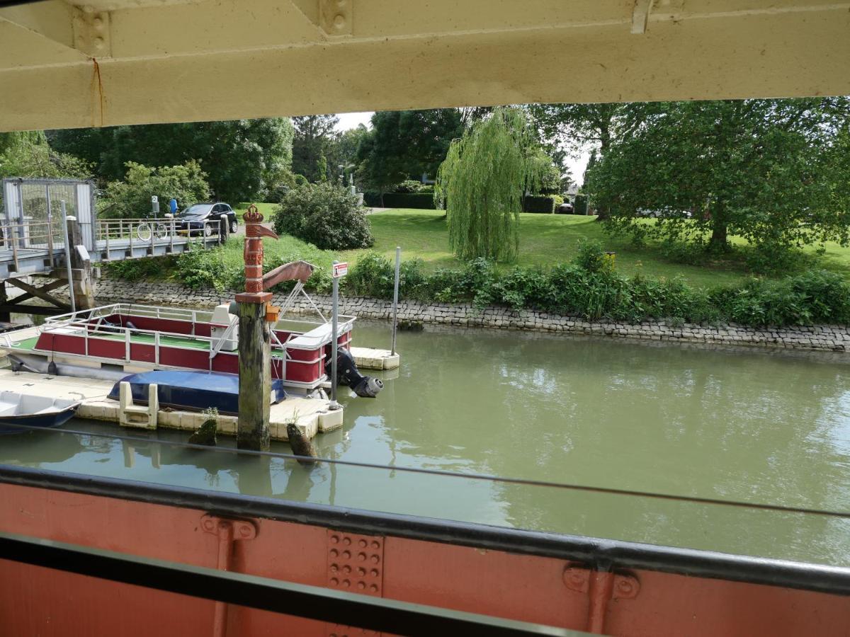 De Logeerboot Dordrecht Bed & Breakfast Bagian luar foto