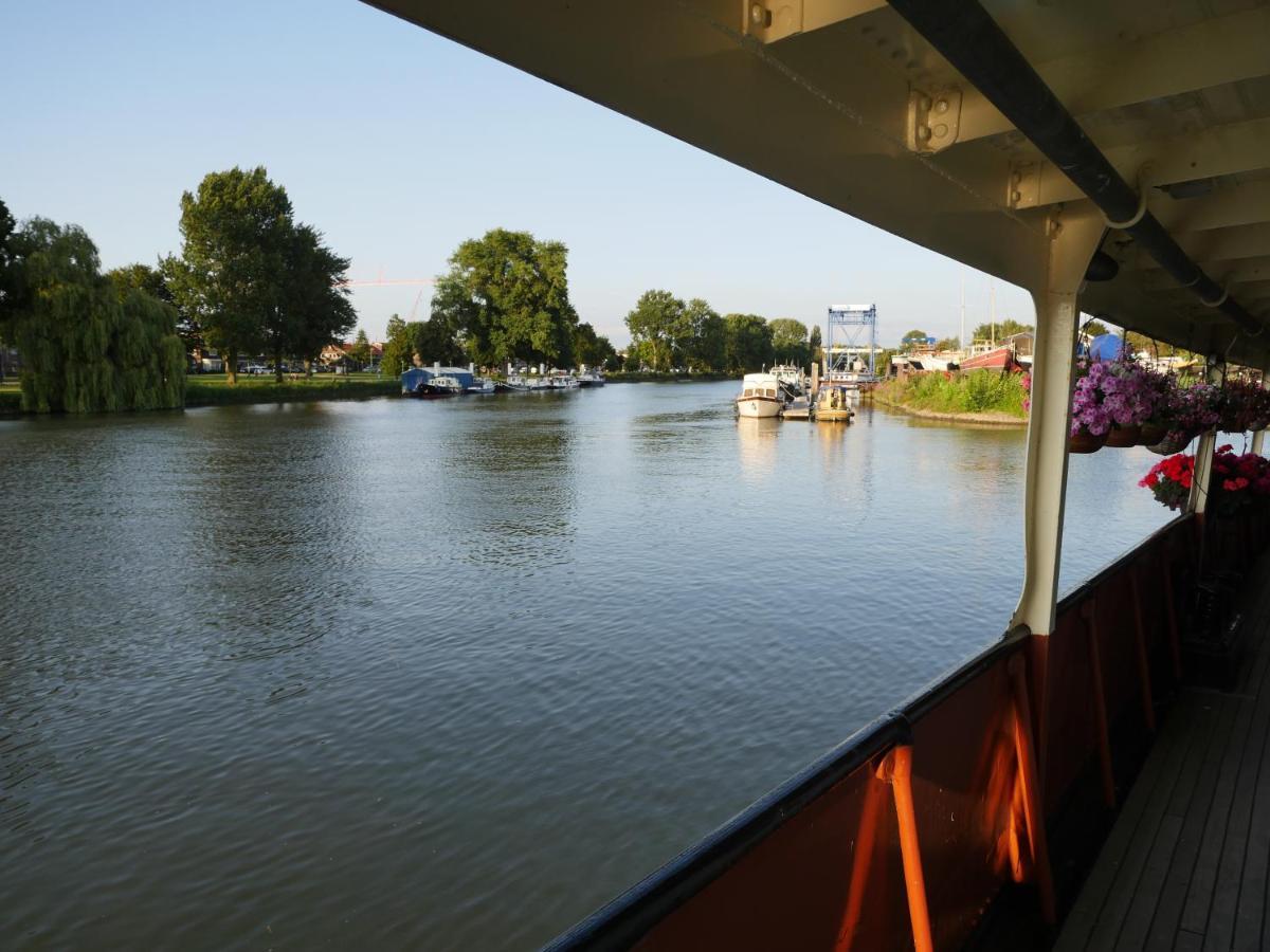 De Logeerboot Dordrecht Bed & Breakfast Bagian luar foto