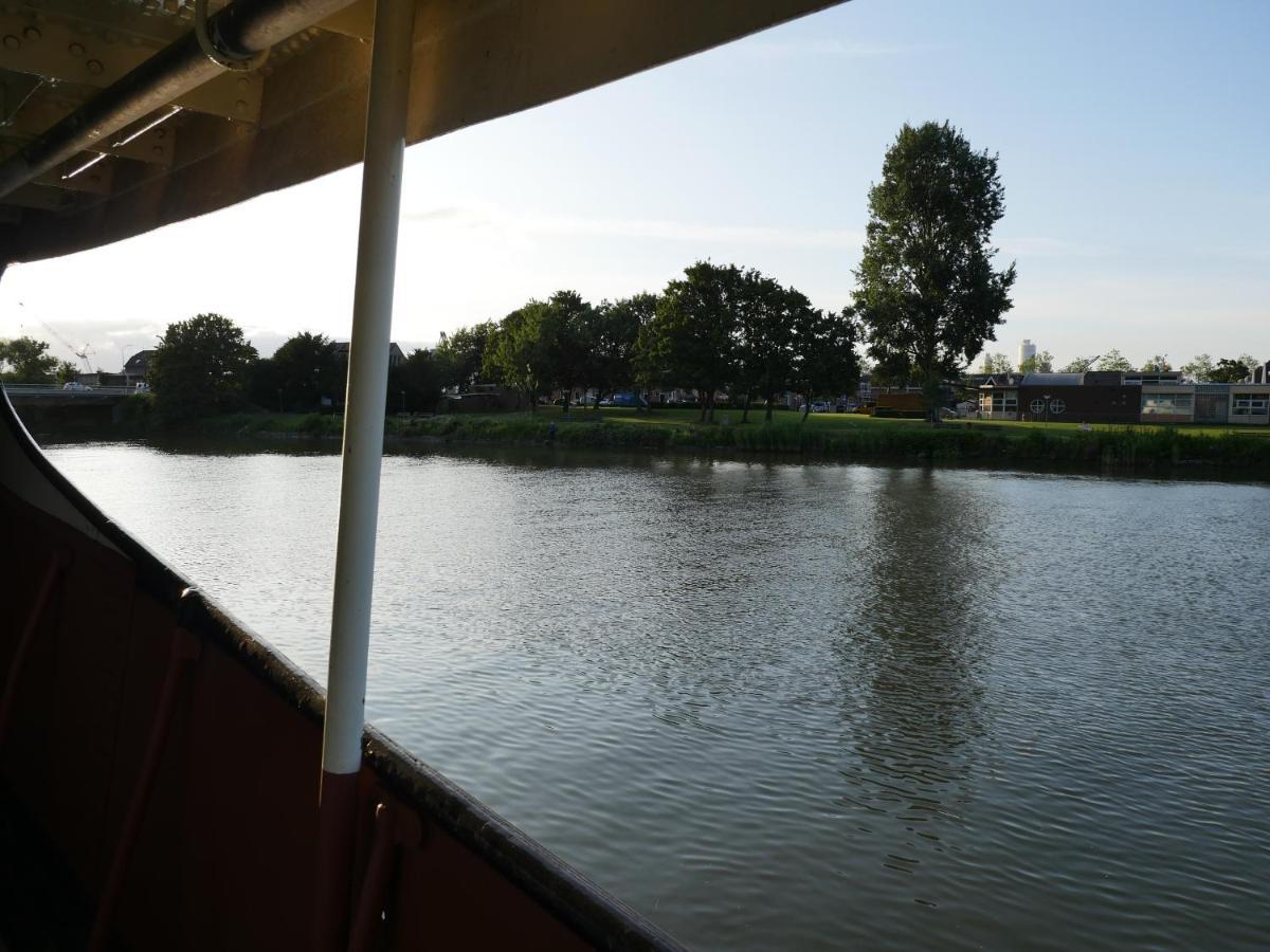 De Logeerboot Dordrecht Bed & Breakfast Bagian luar foto