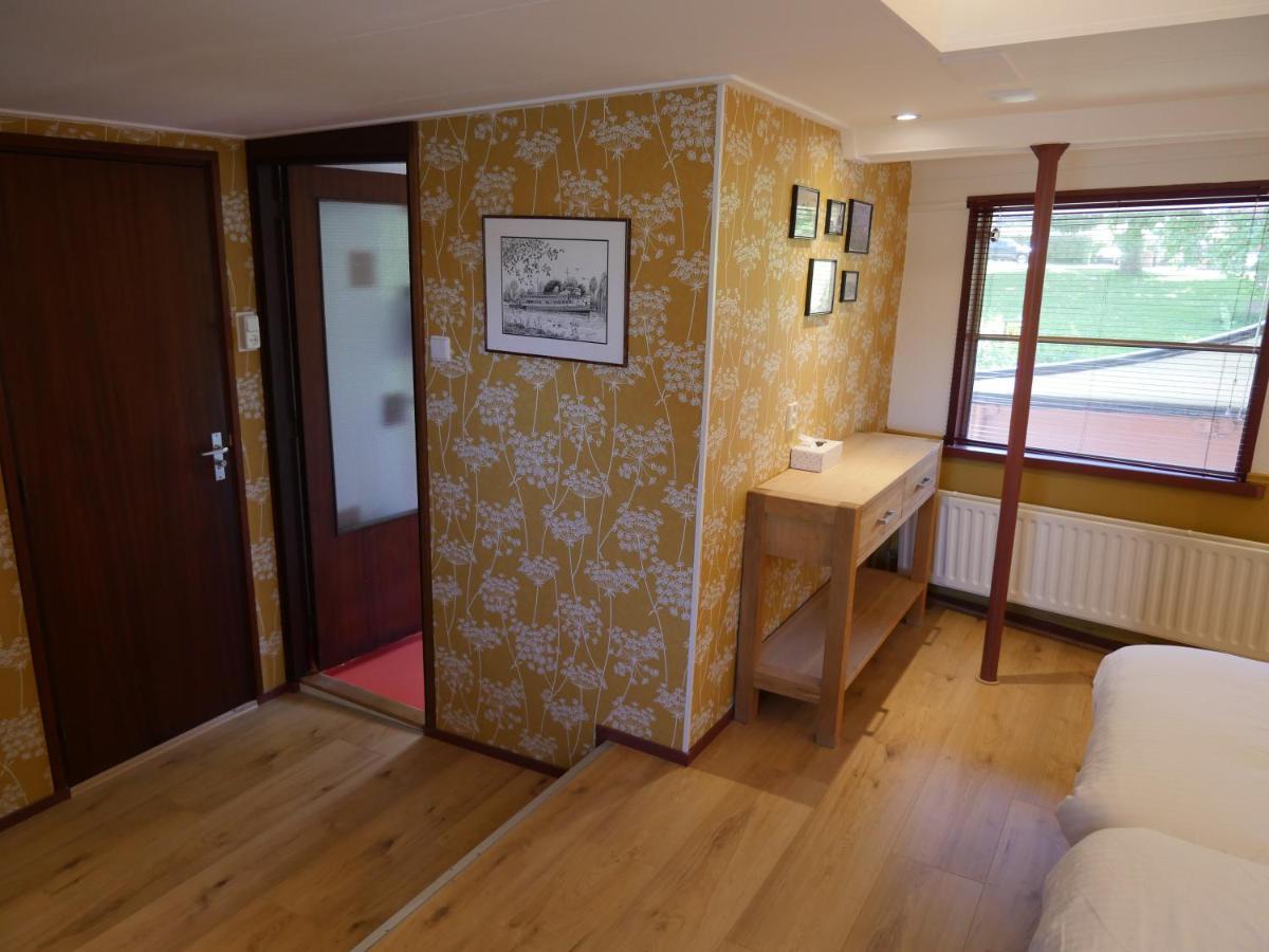 De Logeerboot Dordrecht Bed & Breakfast Bagian luar foto