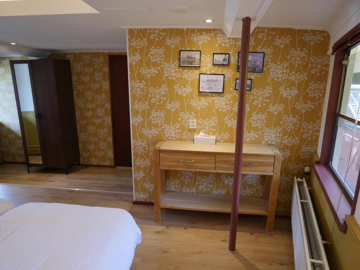 De Logeerboot Dordrecht Bed & Breakfast Bagian luar foto