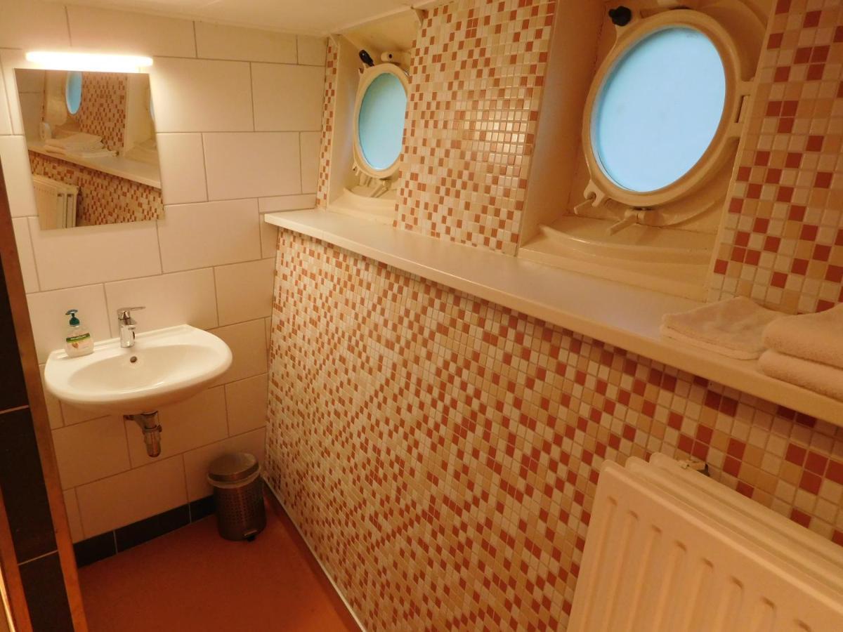 De Logeerboot Dordrecht Bed & Breakfast Bagian luar foto
